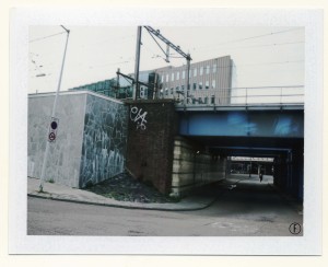 brug met hoek pola 2 2015+logo